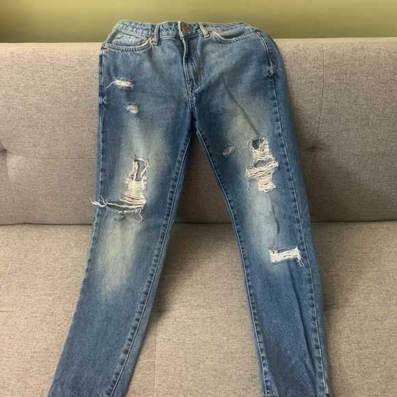 Forever 21 Ripped Jeans Size 25 - Picture 1 of 2